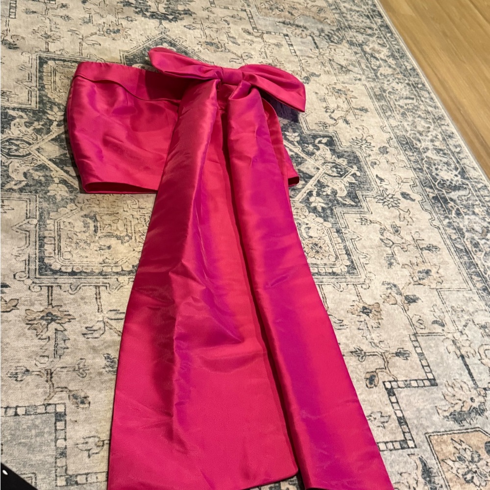 Boohoo Vibrant Pink Mini Skirt with Bow
